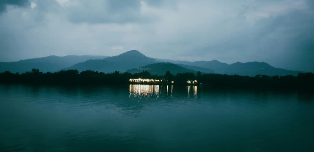 chanratanak-nay--yZXD6R_Eaw-unsplash