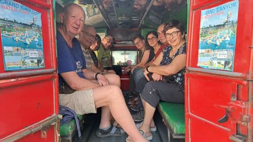 Drive with Red Sonc Thaew