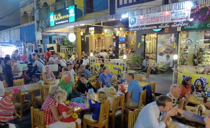 Cha Am Night Market