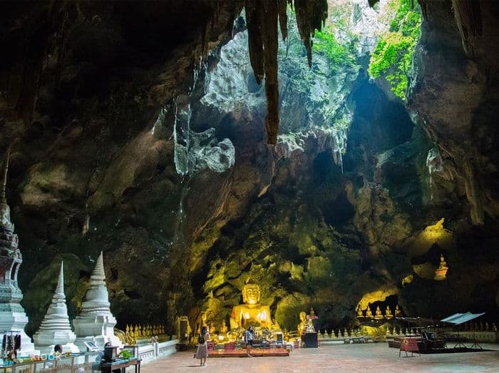 Cha Am Cave